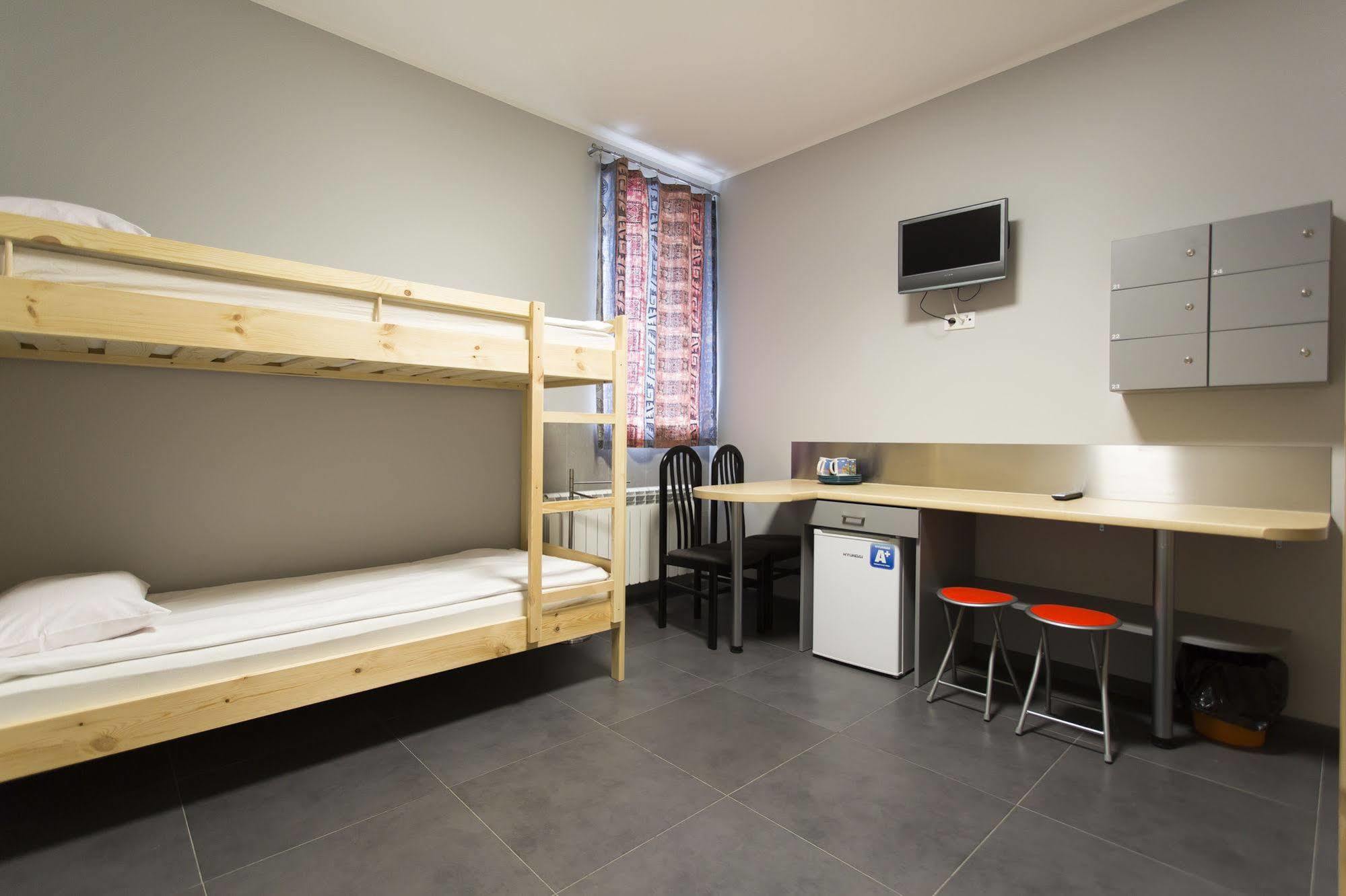 Hostel Siennicka Warschau Buitenkant foto